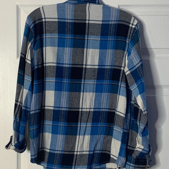 Old Navy Button Down Flex Built Long Sleeve Shirts - Picture 6 of 7